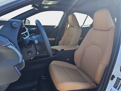 New 2026 Lexus UX 300h AWD image 15