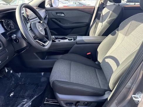 Used 2023 Nissan Rogue SV image 19