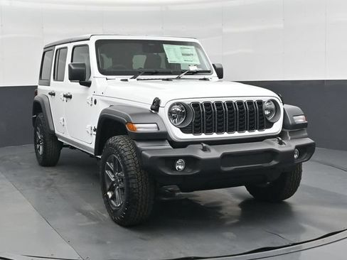 New 2026 Jeep Wrangler Unlimited Sport w/ Convenience Group AWD/4WD image 28