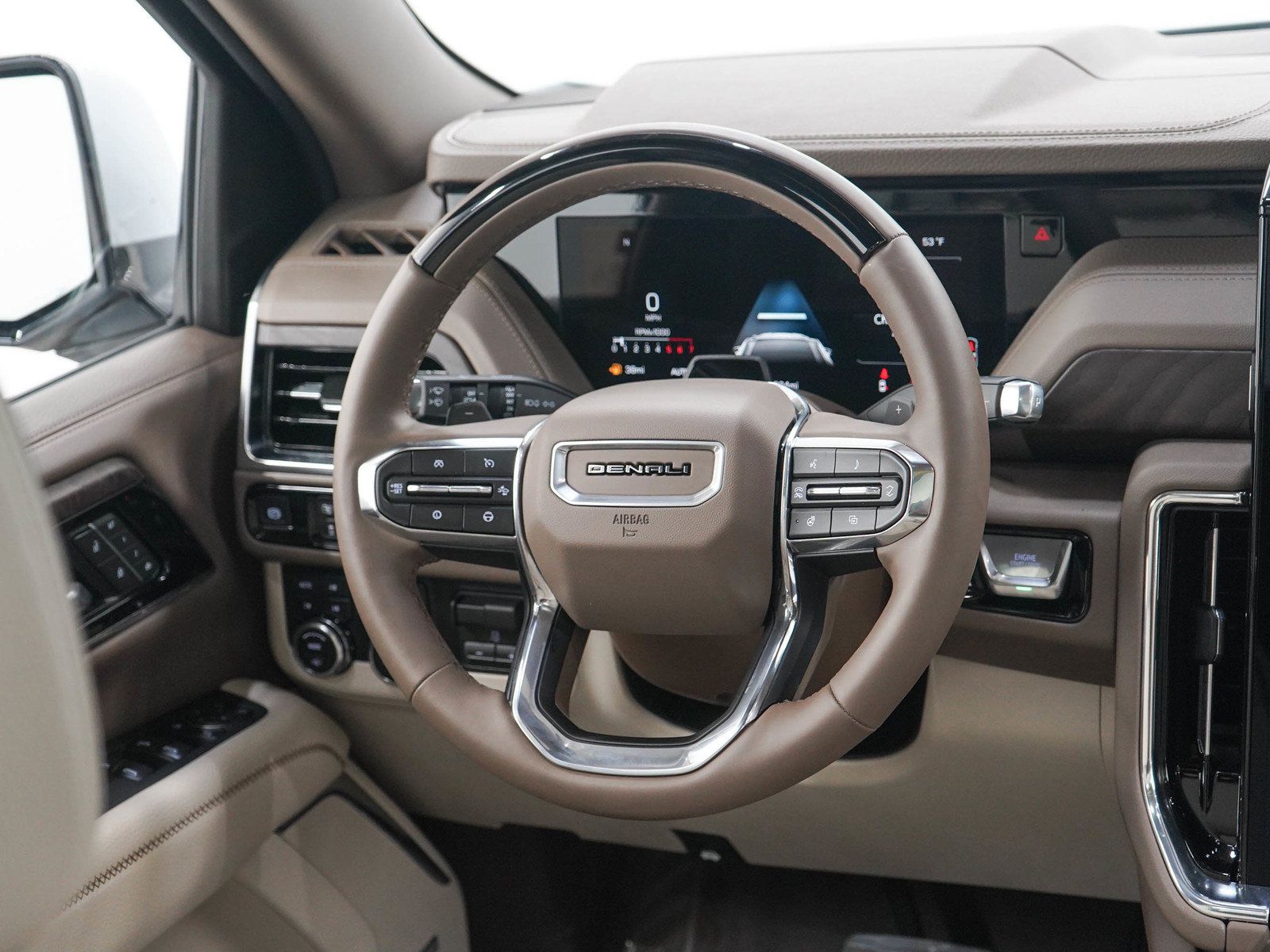 Used 2026 GMC Yukon Denali w/ Denali Reserve Package AWD/4WD image 15