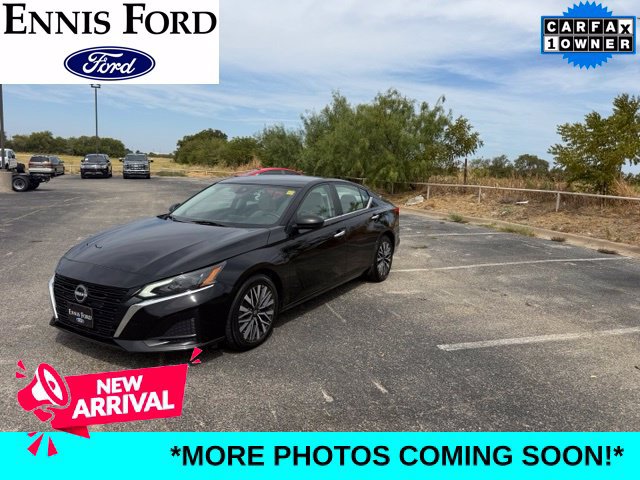 Used 2025 Nissan Altima 2.5 SV FWD image 1