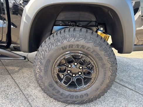 New 2026 Chevrolet Colorado ZR2 w/ ZR2 Bison Edition AWD/4WD image 13