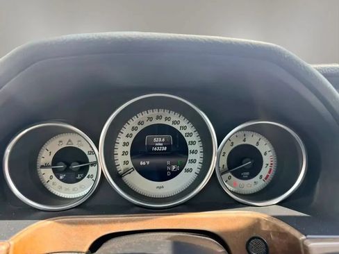 Used 2014 Mercedes-Benz E 350 Sedan image 19
