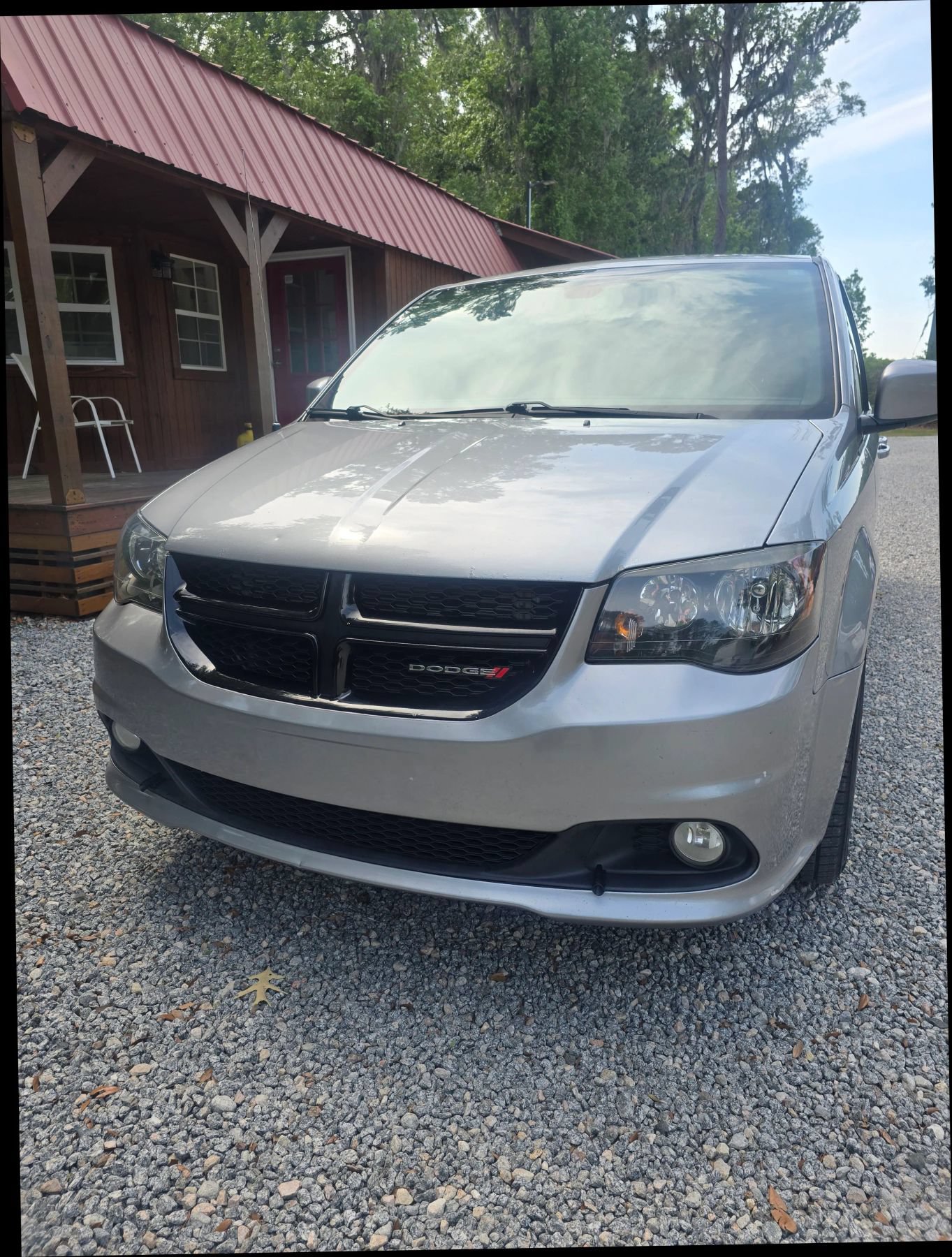 Used 2019 Dodge Grand Caravan SE FWD image 3
