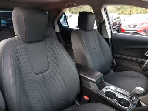 Used 2013 Chevrolet Equinox LS image 18