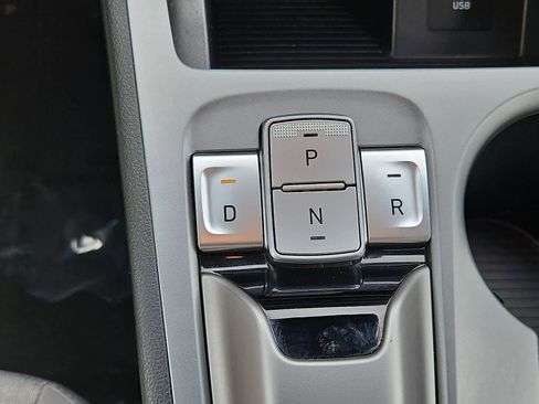 Used 2023 Hyundai Kona SE FWD image 30