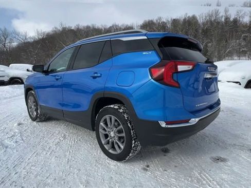 Used 2024 GMC Terrain SLT image 6