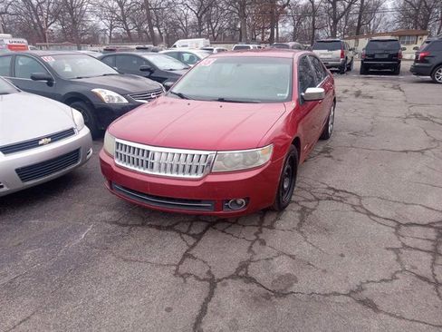 Used 2008 Lincoln MKZ image 1