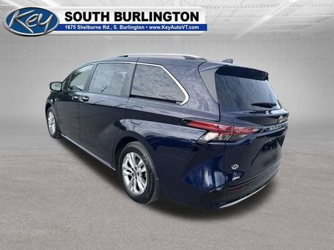 Used 2024 Toyota Sienna Limited AWD/4WD image 5