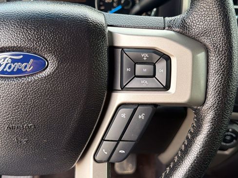 Used 2016 Ford F150 Lariat w/ Trailer Tow Package RWD image 24