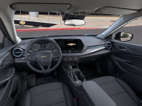 New 2026 Chevrolet Trax LS w/ LS Convenience Package FWD image 15