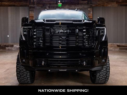 Used 2025 GMC Sierra 2500 Denali image 4