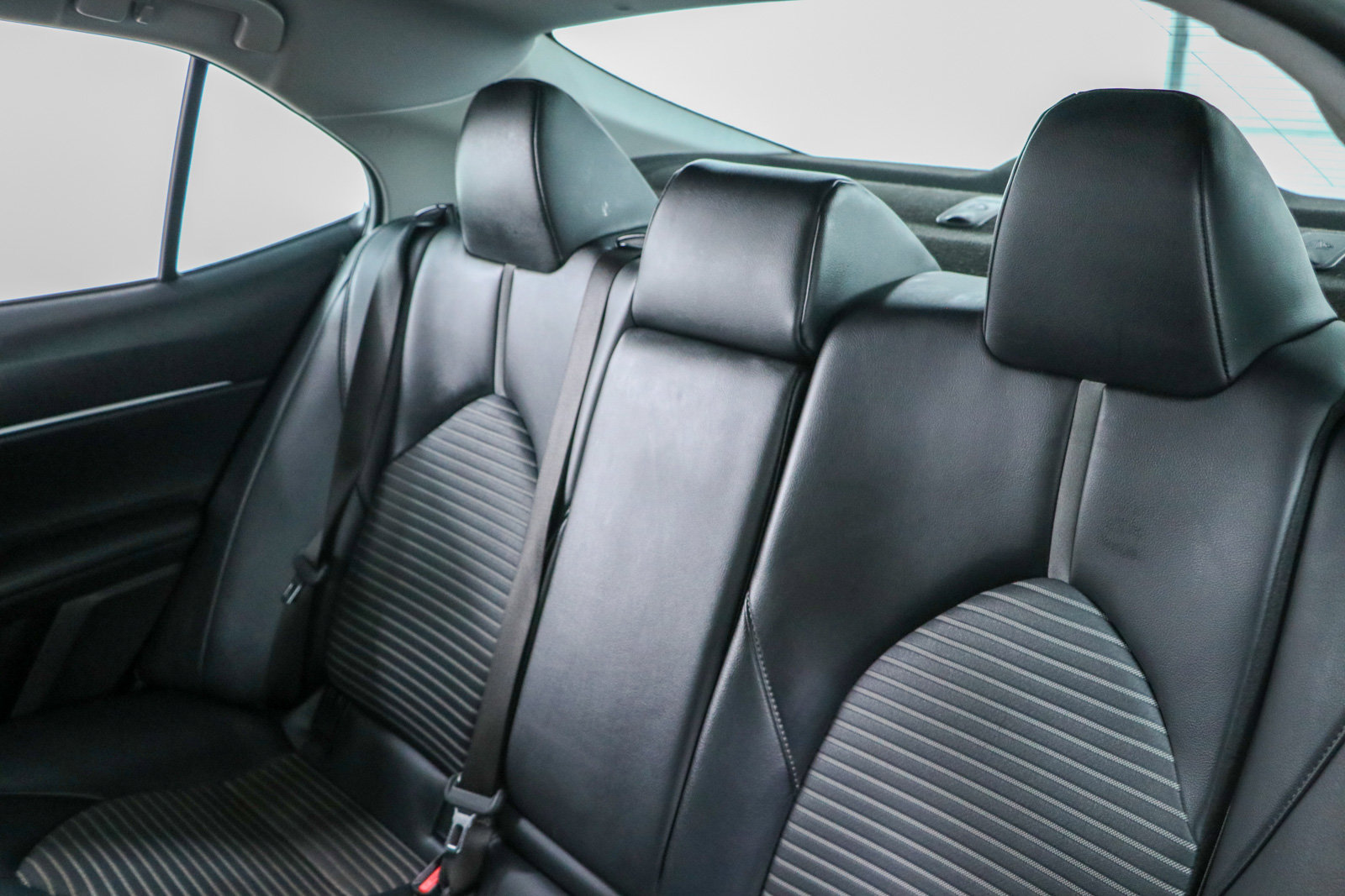Used 2023 Toyota Camry SE FWD image 24