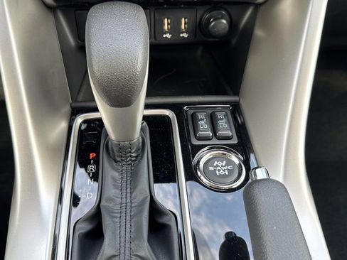 New 2026 Mitsubishi Eclipse Cross LE AWD/4WD image 11