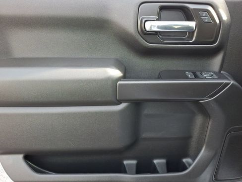 Used 2024 GMC Sierra 1500 Pro w/ Convenience Package image 15