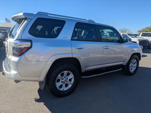 Used 2016 Toyota 4Runner 2WD image 2