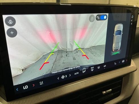 Used 2025 Ford Explorer Active w/ Active Comfort Package image 25