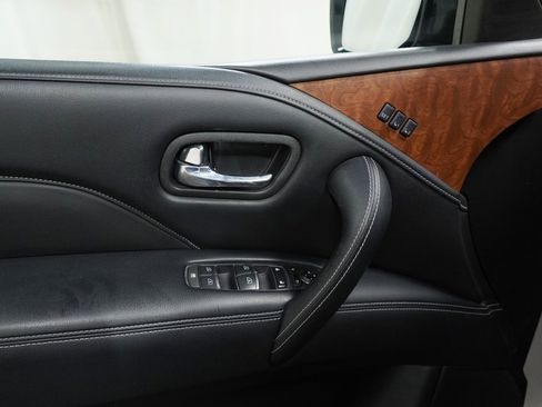 Used 2019 INFINITI QX80 Luxe image 27