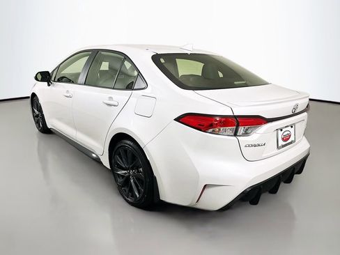 Certified 2026 Toyota Corolla SE w/ SE Premium Package FWD image 7