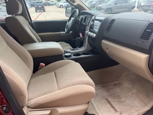 Used 2008 Toyota Tundra 4x4 CrewMax image 11