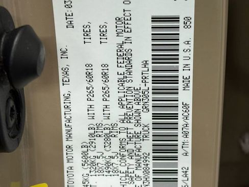 Used 2017 Toyota Tacoma Limited w/ Tow Package AWD/4WD image 43