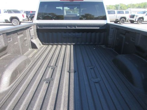 New 2026 GMC Sierra 3500 AT4 w/ AT4 Premium Plus Package AWD/4WD image 7