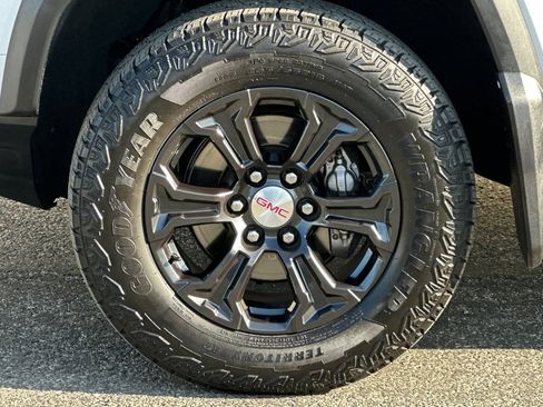 Used 2023 GMC Canyon Elevation w/ Convenience Package RWD image 36