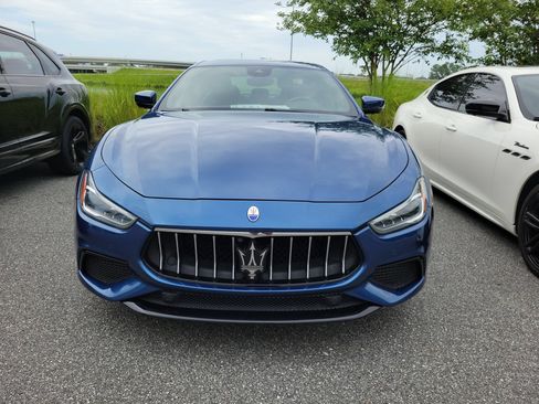 Used 2020 Maserati Ghibli S GranSport RWD image 2
