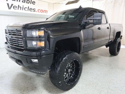 Used 2015 Chevrolet Silverado 1500 LT w/ Midnight Edition AWD/4WD image 2