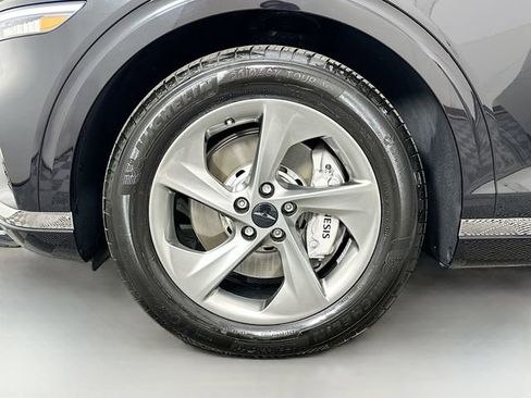 Certified 2026 Genesis GV70 2.5T image 32