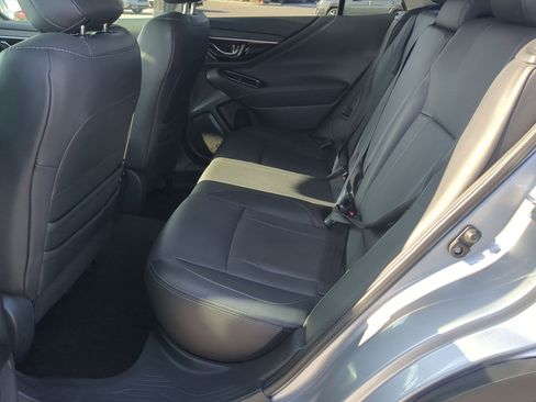 Used 2025 Subaru Outback Limited AWD/4WD image 23