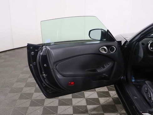 Used 2020 Nissan 370Z Coupe image 15