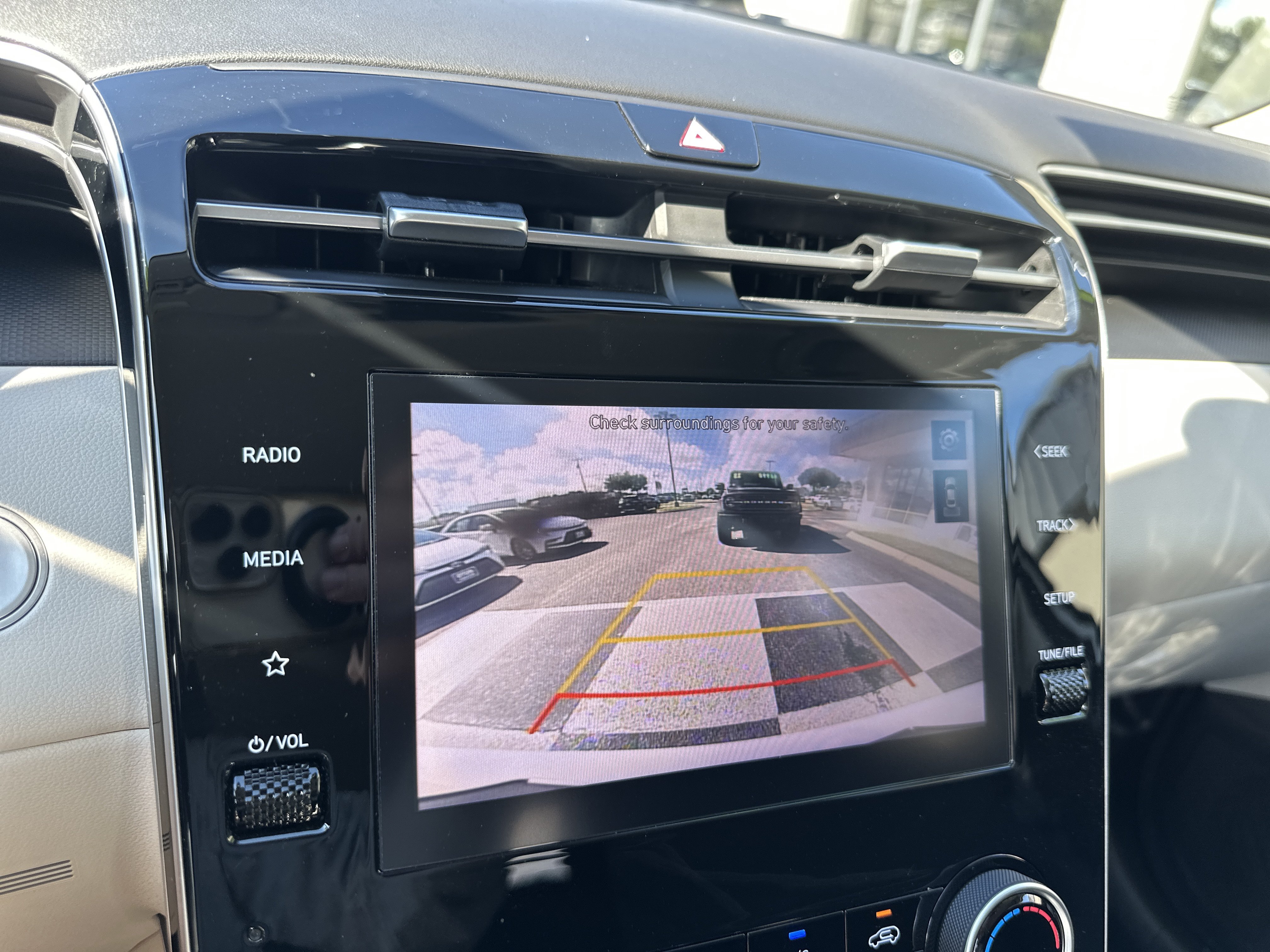 Used 2023 Hyundai Tucson SEL FWD image 18