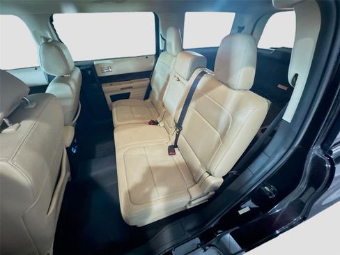 Used 2018 Ford Flex Limited image 12