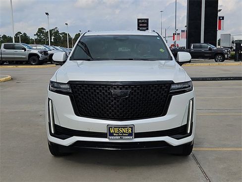 Used 2023 Cadillac Escalade ESV Premium Luxury image 7