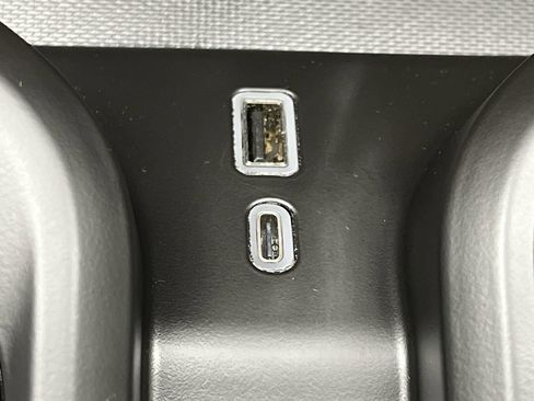 Certified 2024 GMC Sierra 1500 AT4 w/ Technology Package image 25