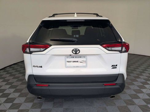 Certified 2025 Toyota RAV4 XLE w/ Convenience Package AWD/4WD image 6