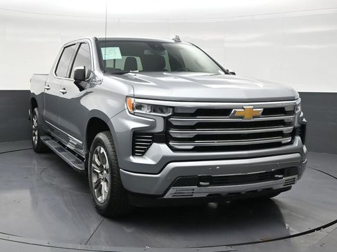 Used 2024 Chevrolet Silverado 1500 High Country RWD image 7