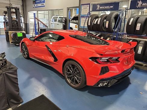 Used 2025 Chevrolet Corvette Stingray Preferred Cpe w/ Z51 Performance Package image 7