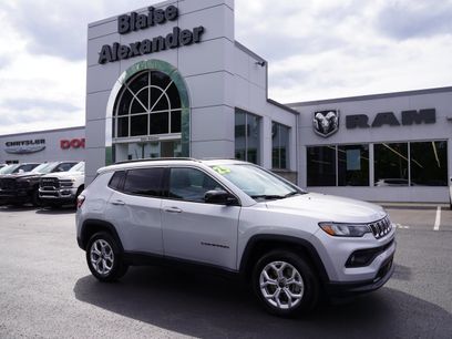Used 2025 Jeep Compass Latitude w/ Sun & Sound Group
