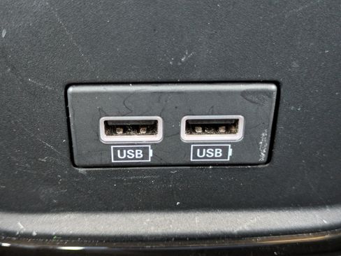 Used 2023 Dodge Charger R/T w/ Blacktop Package image 8