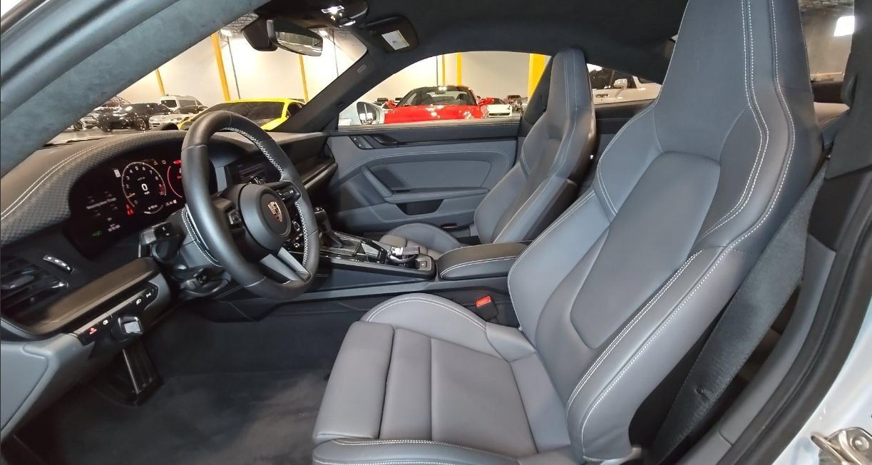 Used 2026 Porsche 911 GT3 RWD image 3