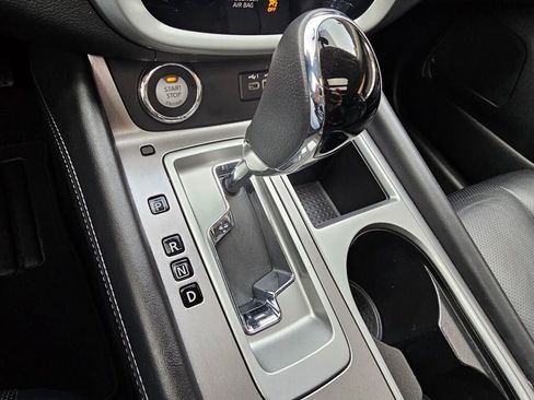 Used 2019 Nissan Murano SV image 32