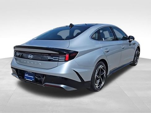 Certified 2024 Hyundai Sonata SEL w/ Convenience Package FWD image 8