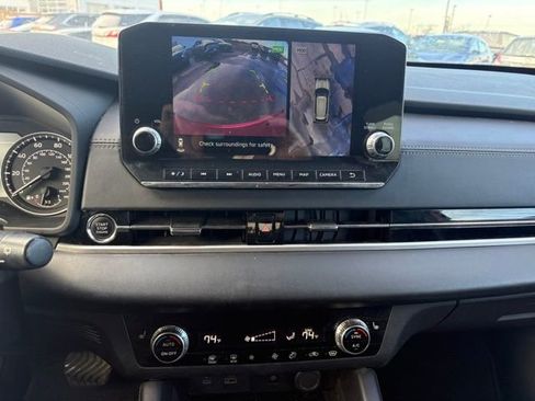 Used 2022 Mitsubishi Outlander SE image 16