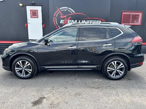 Used 2018 Nissan Rogue SL w/ Premium Package AWD/4WD image 3