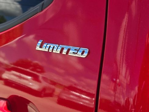 Used 2022 Toyota Tacoma Limited AWD/4WD image 17