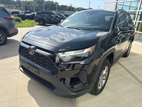 Used 2023 Toyota RAV4 XLE FWD image 3