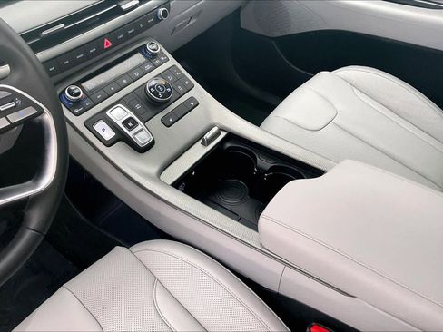 Used 2025 Hyundai Palisade SEL image 18