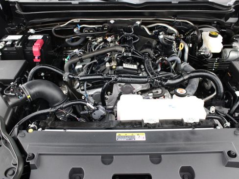 Used 2026 Toyota Tacoma SR5 AWD/4WD image 37
